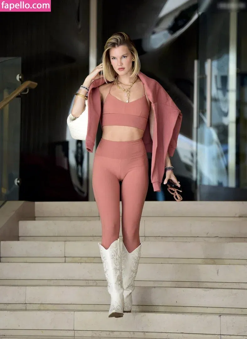 Joy Corrigan / _joycorrigan / joycorrigan Onlyfans Photo Gallery 