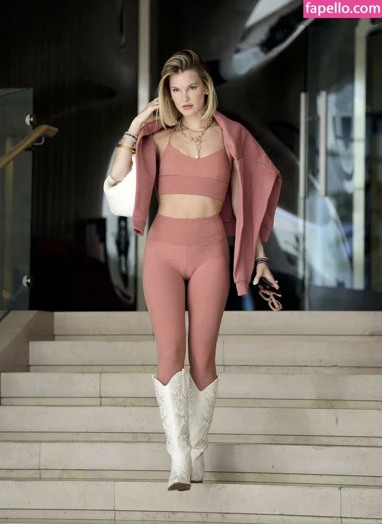 Joy Corrigan / _joycorrigan / joycorrigan Onlyfans Photo Gallery 