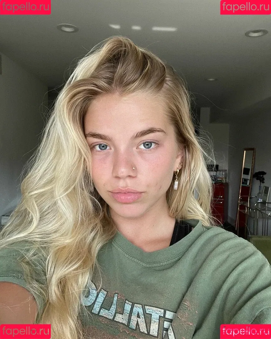 Becca Means / bbnoboobs / beccameans Onlyfans Photo Gallery 