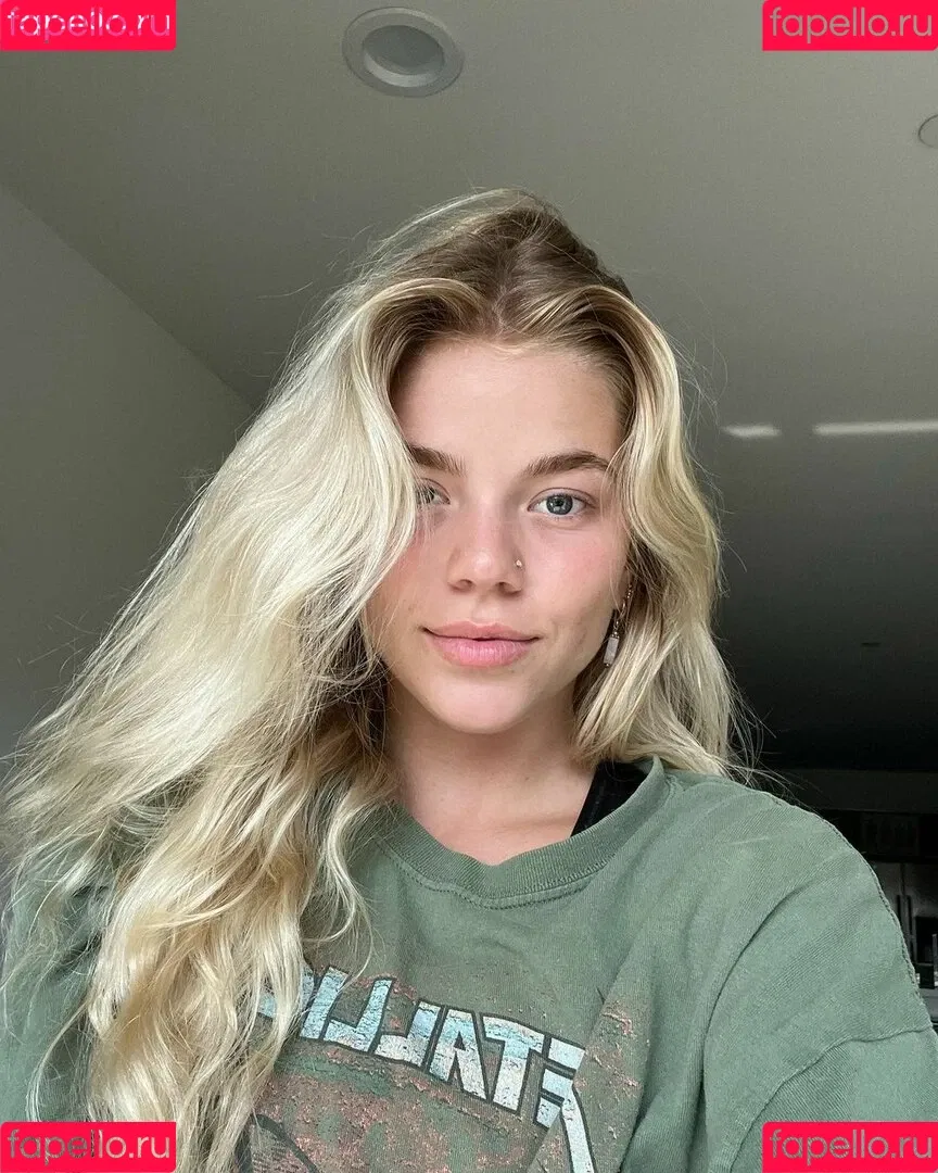 Becca Means / bbnoboobs / beccameans Onlyfans Photo Gallery 