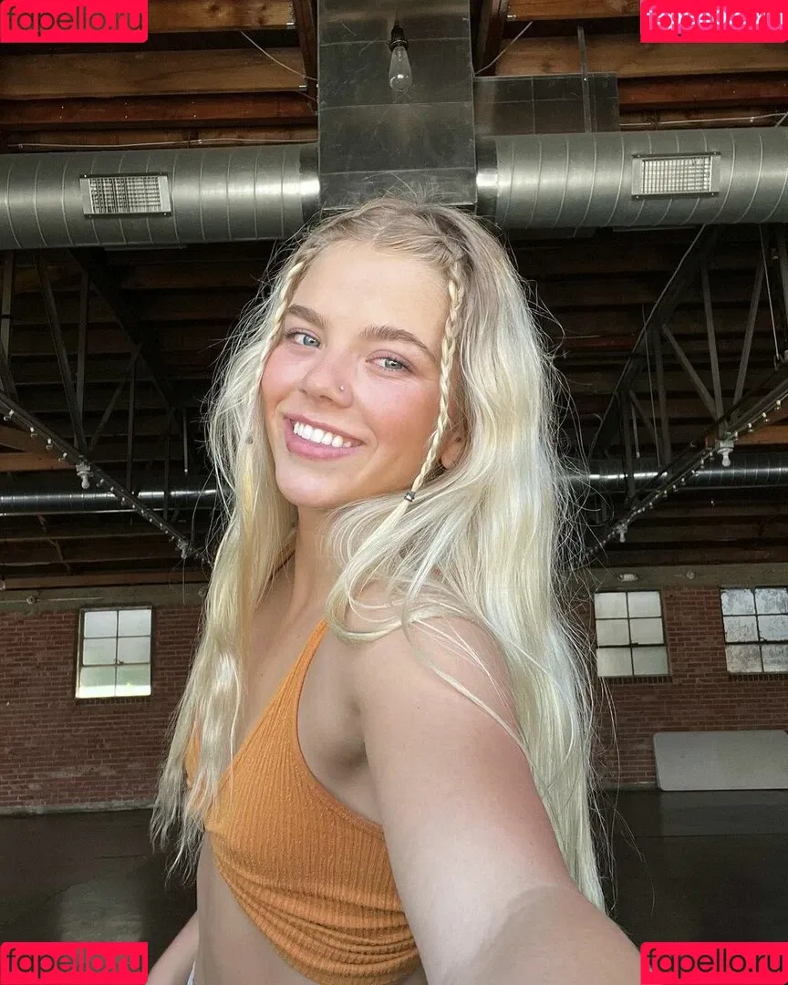 Becca Means / bbnoboobs / beccameans Onlyfans Photo Gallery 