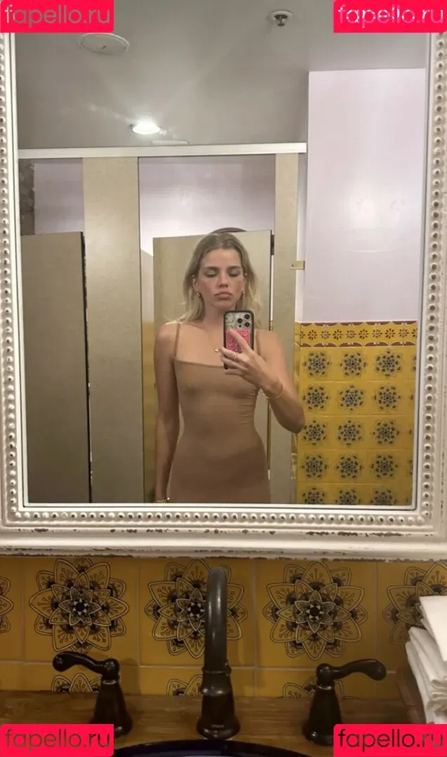 Becca Means / bbnoboobs / beccameans Onlyfans Photo Gallery 