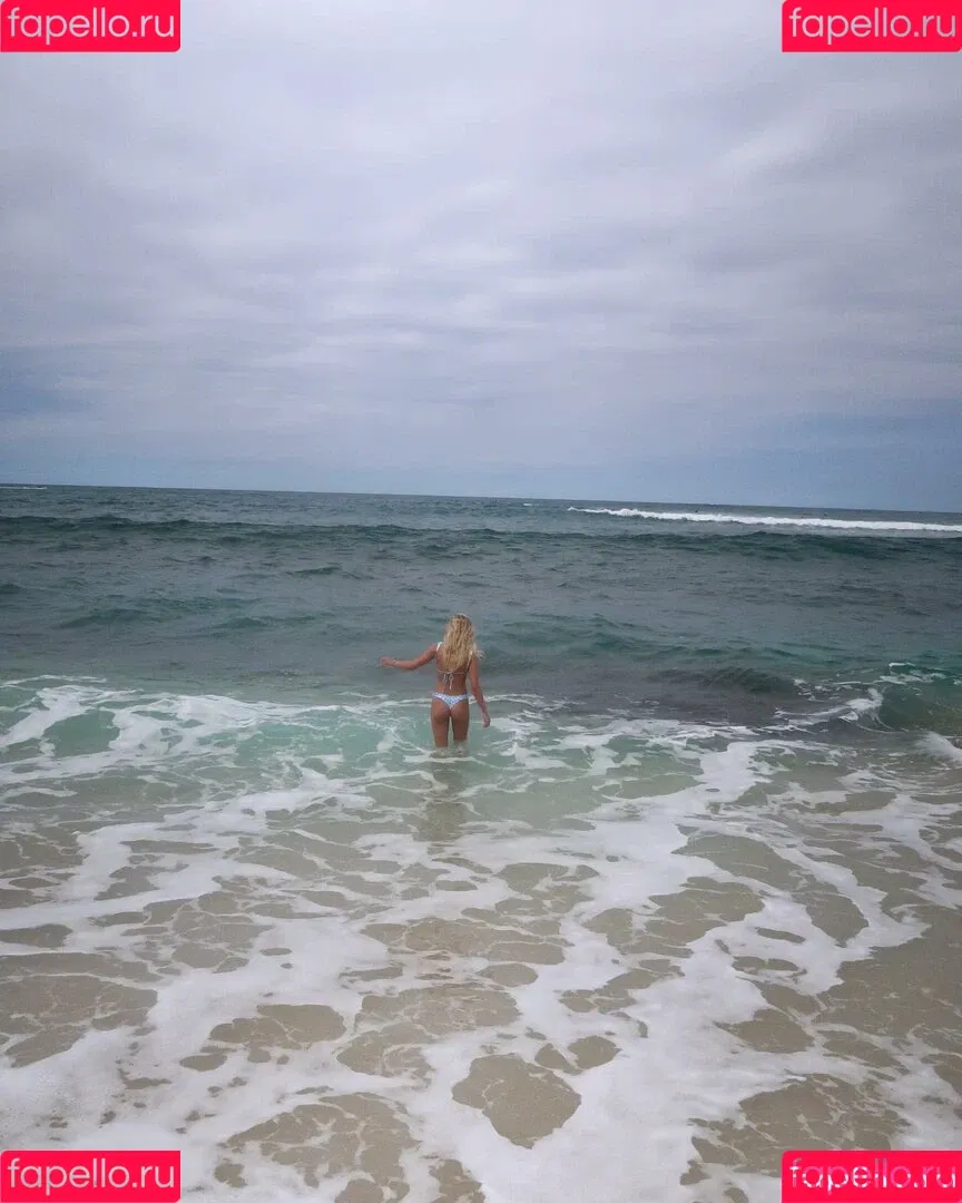 Becca Means / bbnoboobs / beccameans Onlyfans Photo Gallery 