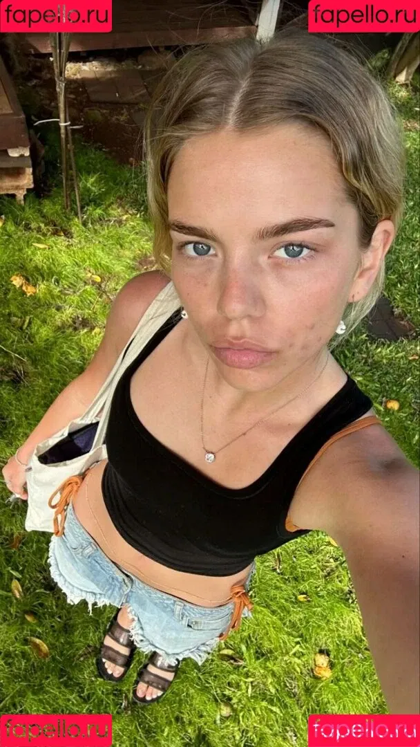 Becca Means / bbnoboobs / beccameans Onlyfans Photo Gallery 
