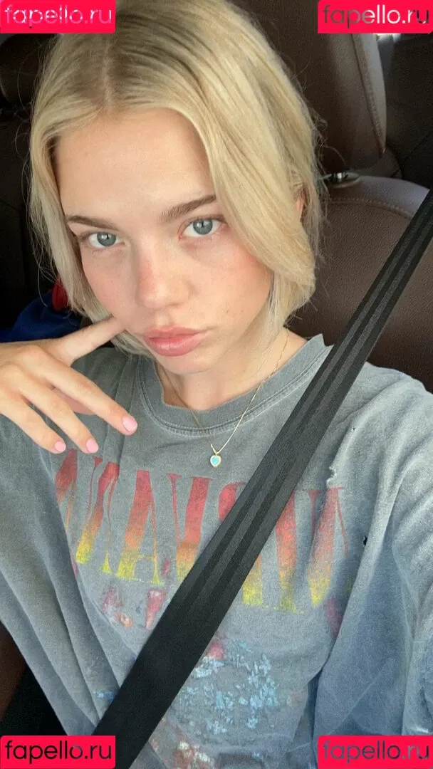 Becca Means / bbnoboobs / beccameans Onlyfans Photo Gallery 