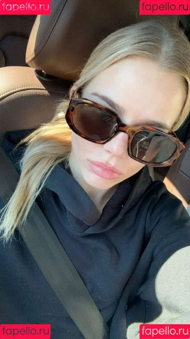 Becca Means / bbnoboobs / beccameans Onlyfans Photo Gallery 