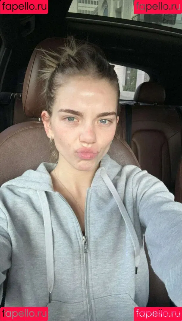 Becca Means / bbnoboobs / beccameans Onlyfans Photo Gallery 