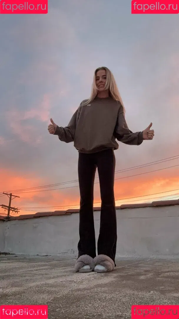 Becca Means / bbnoboobs / beccameans Onlyfans Photo Gallery 