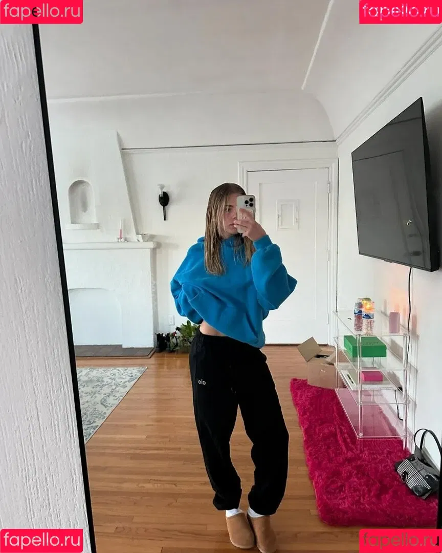 Becca Means / bbnoboobs / beccameans Onlyfans Photo Gallery 