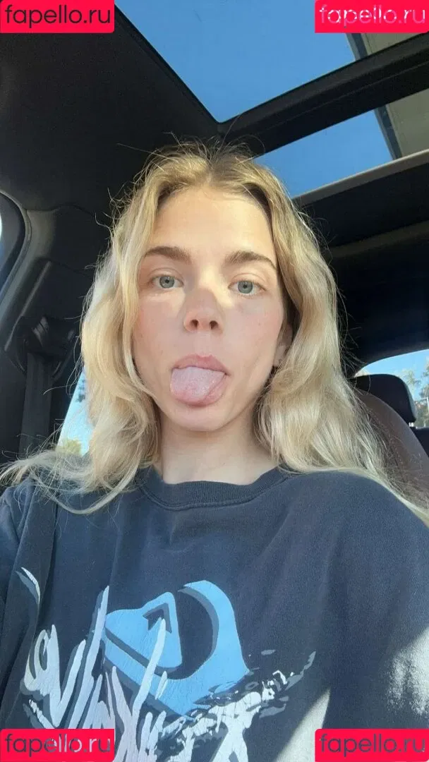 Becca Means / bbnoboobs / beccameans Onlyfans Photo Gallery 