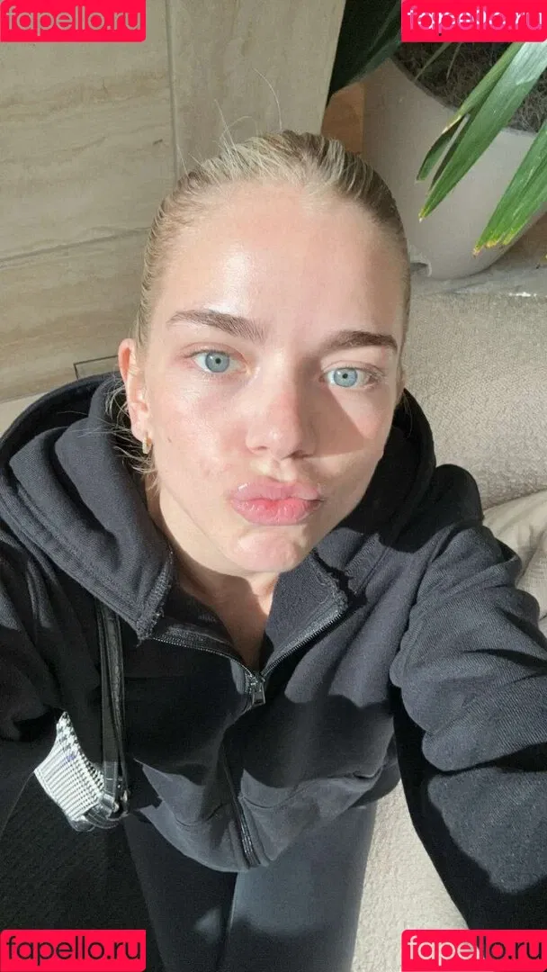 Becca Means / bbnoboobs / beccameans Onlyfans Photo Gallery 