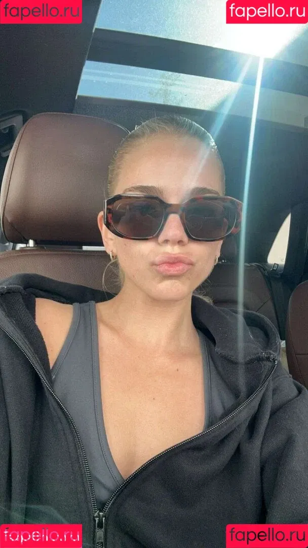 Becca Means / bbnoboobs / beccameans Onlyfans Photo Gallery 