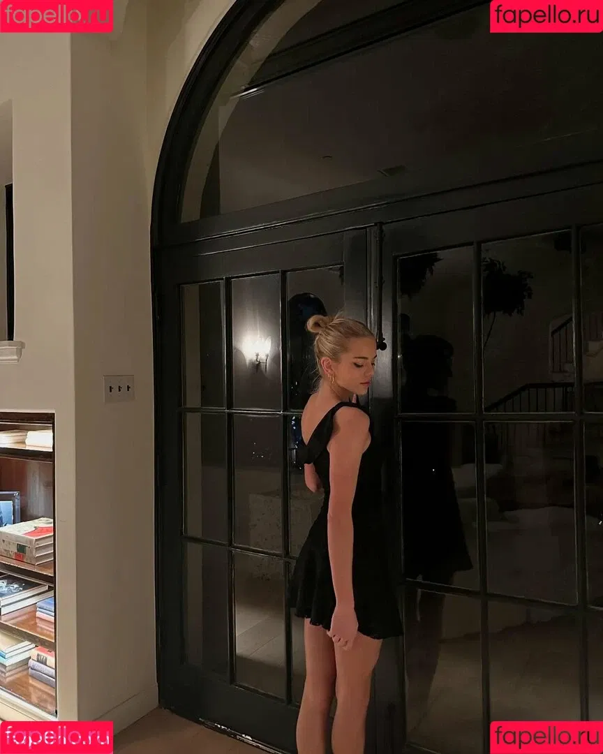 Becca Means / bbnoboobs / beccameans Onlyfans Photo Gallery 