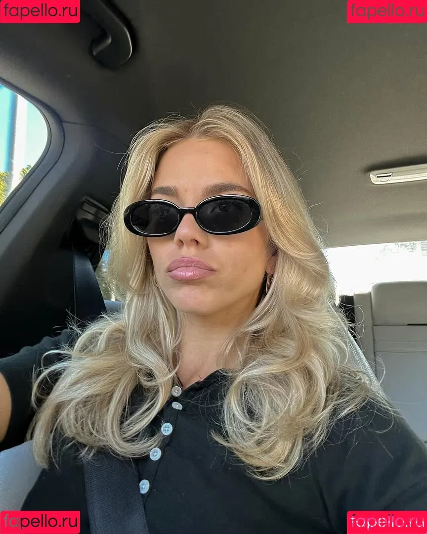 Becca Means / bbnoboobs / beccameans Onlyfans Photo Gallery 