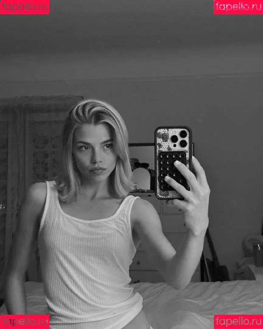 Becca Means / bbnoboobs / beccameans Onlyfans Photo Gallery 