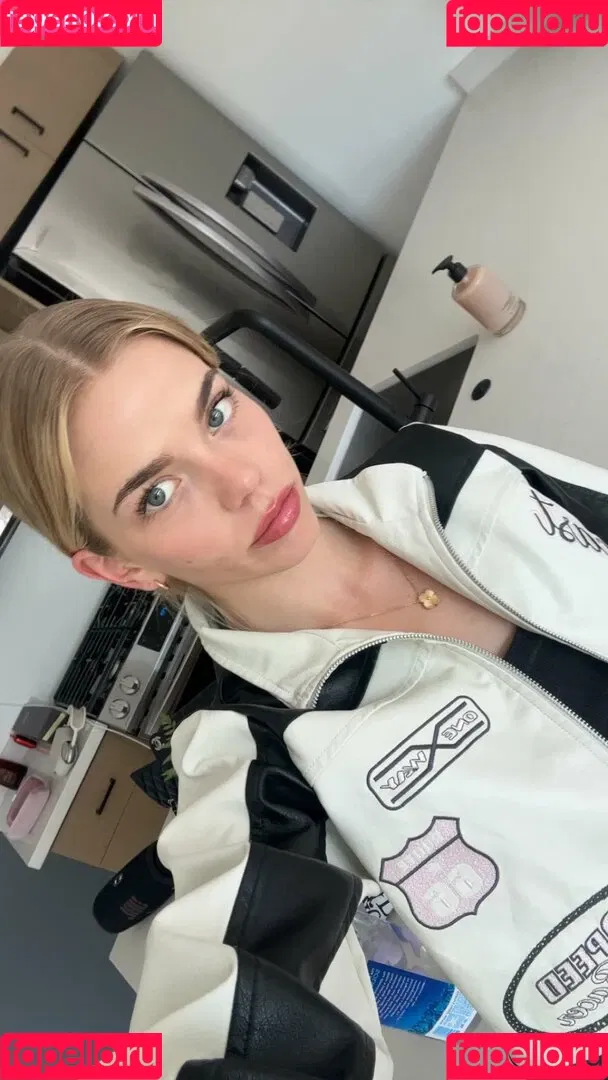 Becca Means / bbnoboobs / beccameans Onlyfans Photo Gallery 