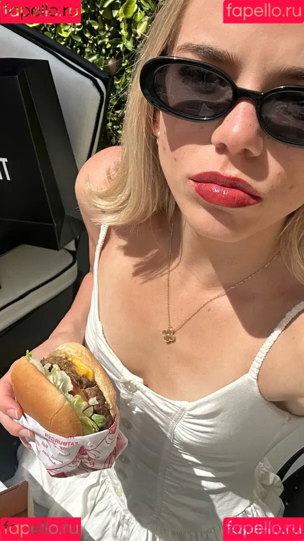 Becca Means / bbnoboobs / beccameans Onlyfans Photo Gallery 