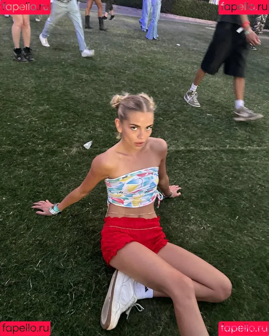 Becca Means / bbnoboobs / beccameans Onlyfans Photo Gallery 