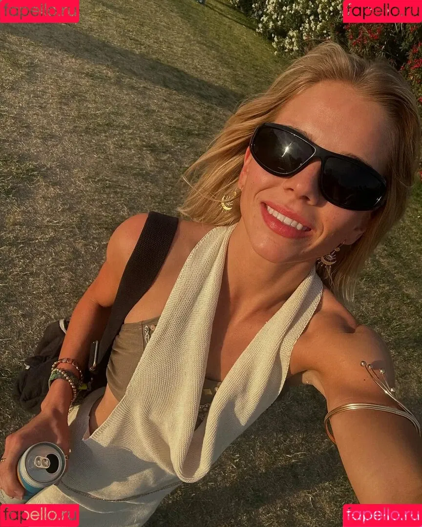 Becca Means / bbnoboobs / beccameans Onlyfans Photo Gallery 