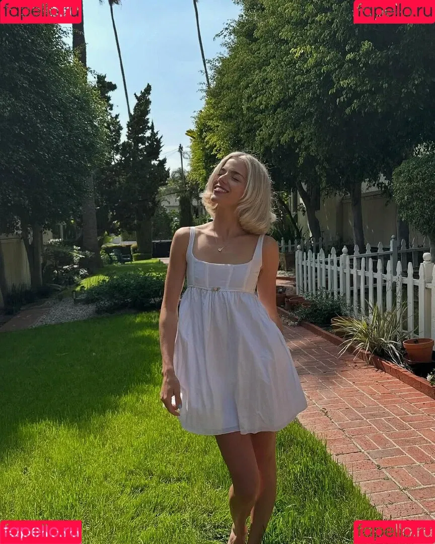 Becca Means / bbnoboobs / beccameans Onlyfans Photo Gallery 