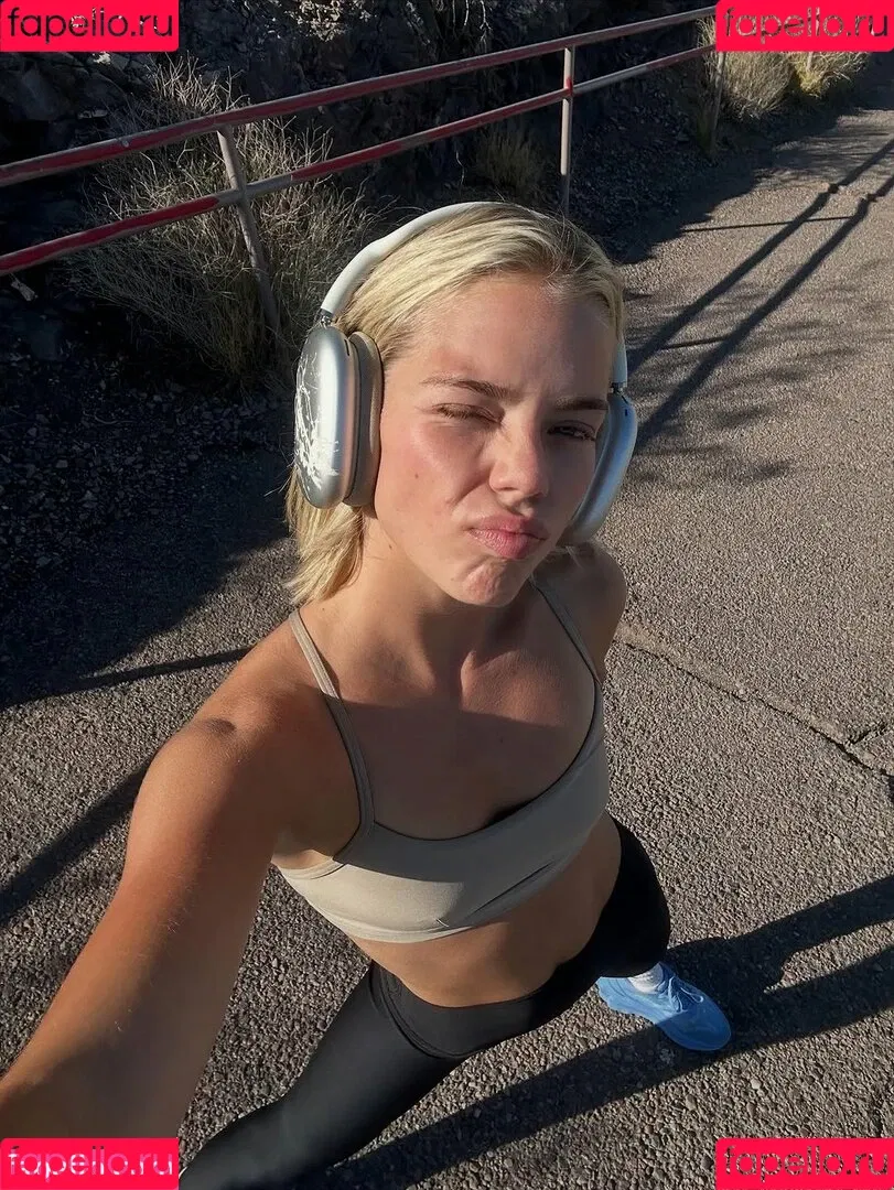 Becca Means / bbnoboobs / beccameans Onlyfans Photo Gallery 