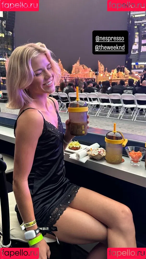 Becca Means / bbnoboobs / beccameans Onlyfans Photo Gallery 