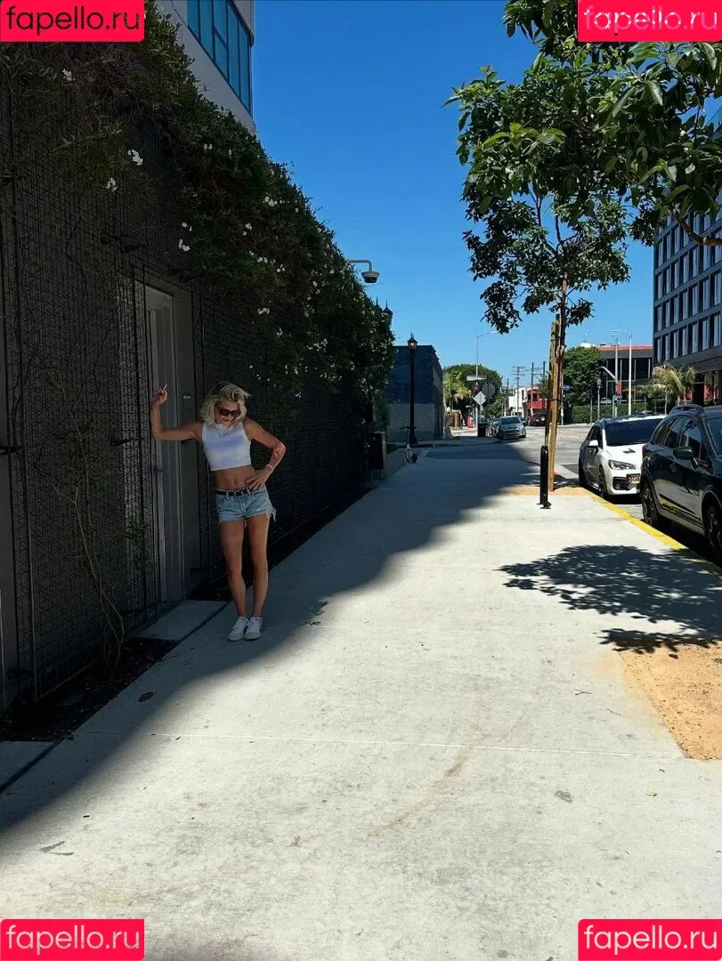 Becca Means / bbnoboobs / beccameans Onlyfans Photo Gallery 