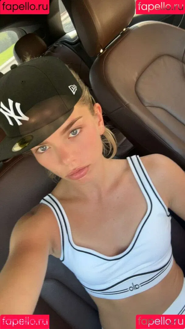 Becca Means / bbnoboobs / beccameans Onlyfans Photo Gallery 