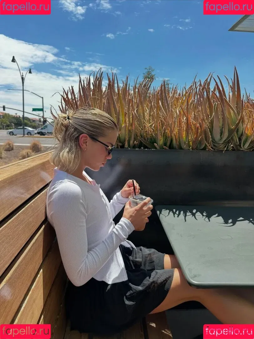 Becca Means / bbnoboobs / beccameans Onlyfans Photo Gallery 