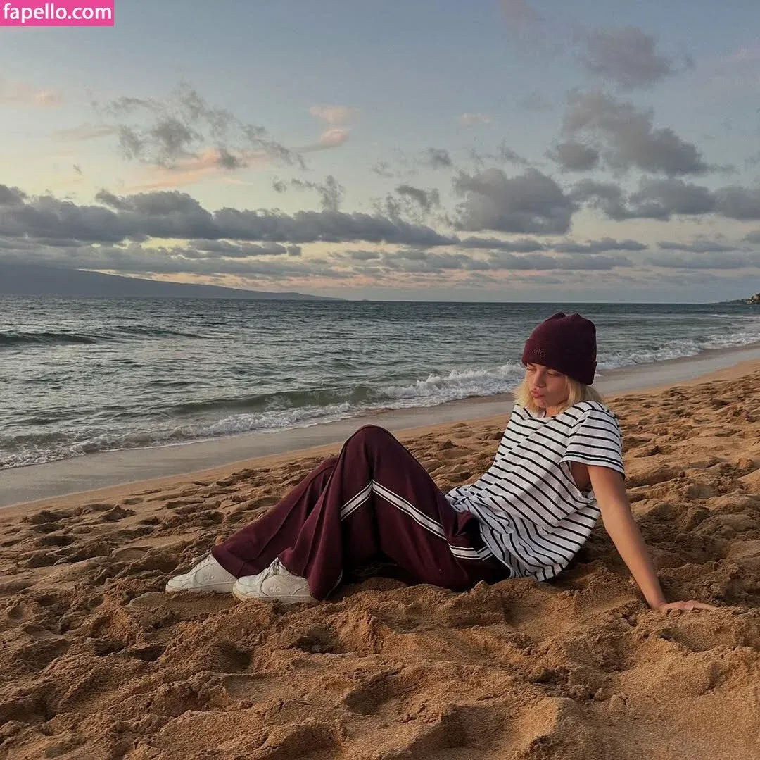 Becca Means / bbnoboobs / beccameans Onlyfans Photo Gallery 