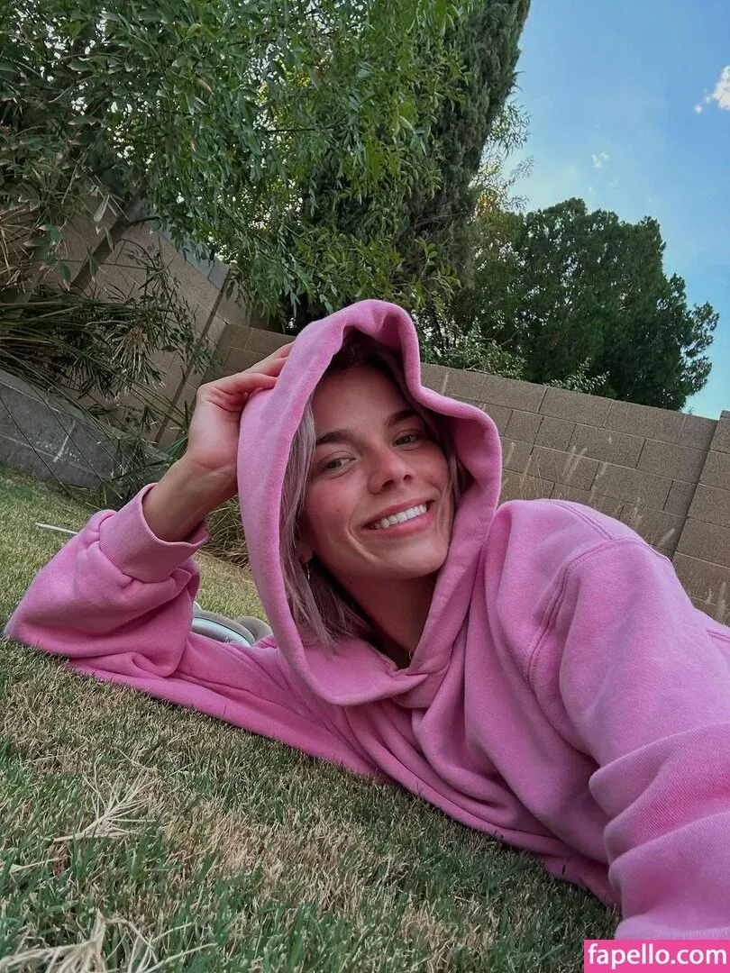 Becca Means / bbnoboobs / beccameans Onlyfans Photo Gallery 