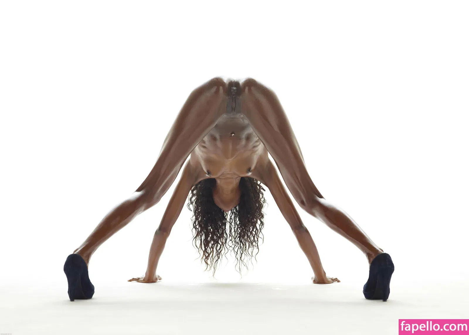 Hegre / hegreworld / theemilybloom Onlyfans Photo Gallery 