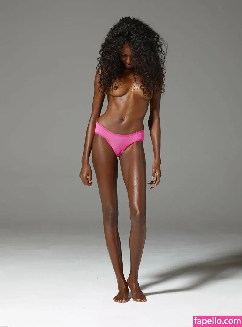 Hegre / hegreworld / theemilybloom Onlyfans Photo Gallery 