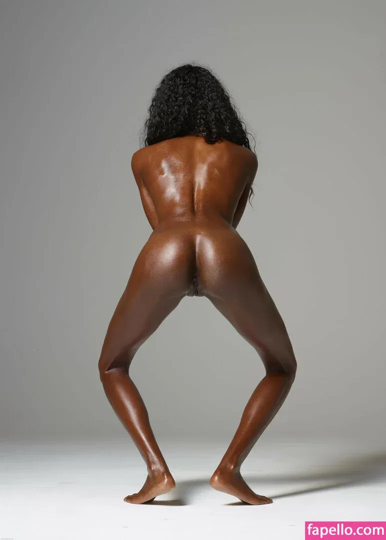 Hegre / hegreworld / theemilybloom Onlyfans Photo Gallery 