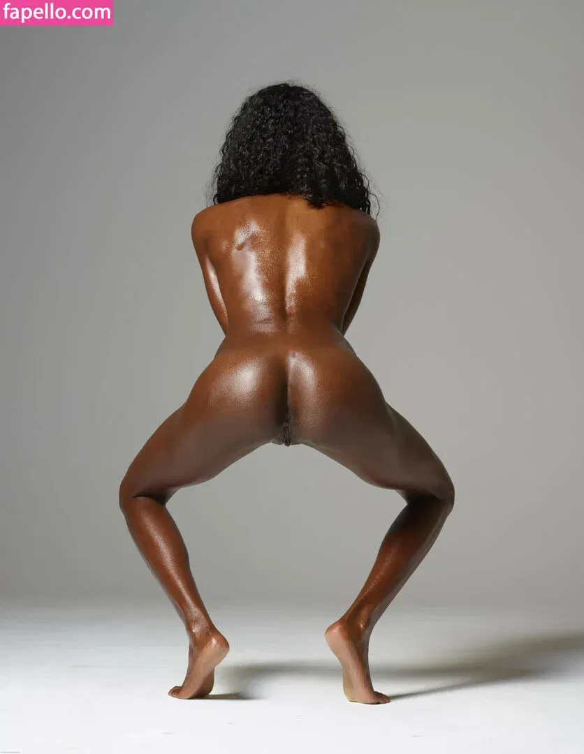 Hegre / hegreworld / theemilybloom Onlyfans Photo Gallery 