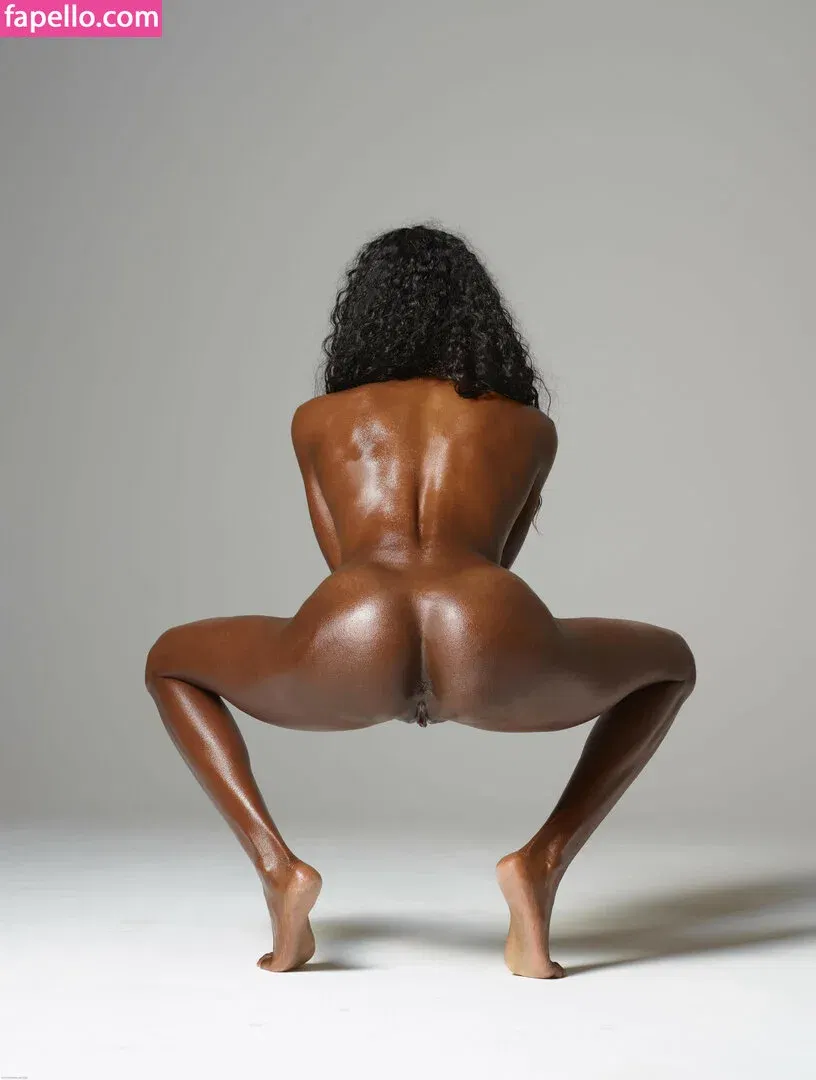 Hegre / hegreworld / theemilybloom Onlyfans Photo Gallery 