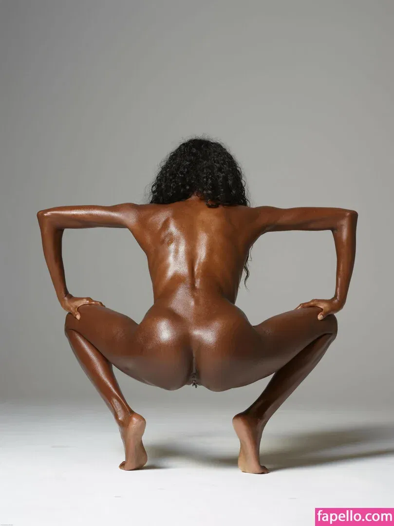 Hegre / hegreworld / theemilybloom Onlyfans Photo Gallery 