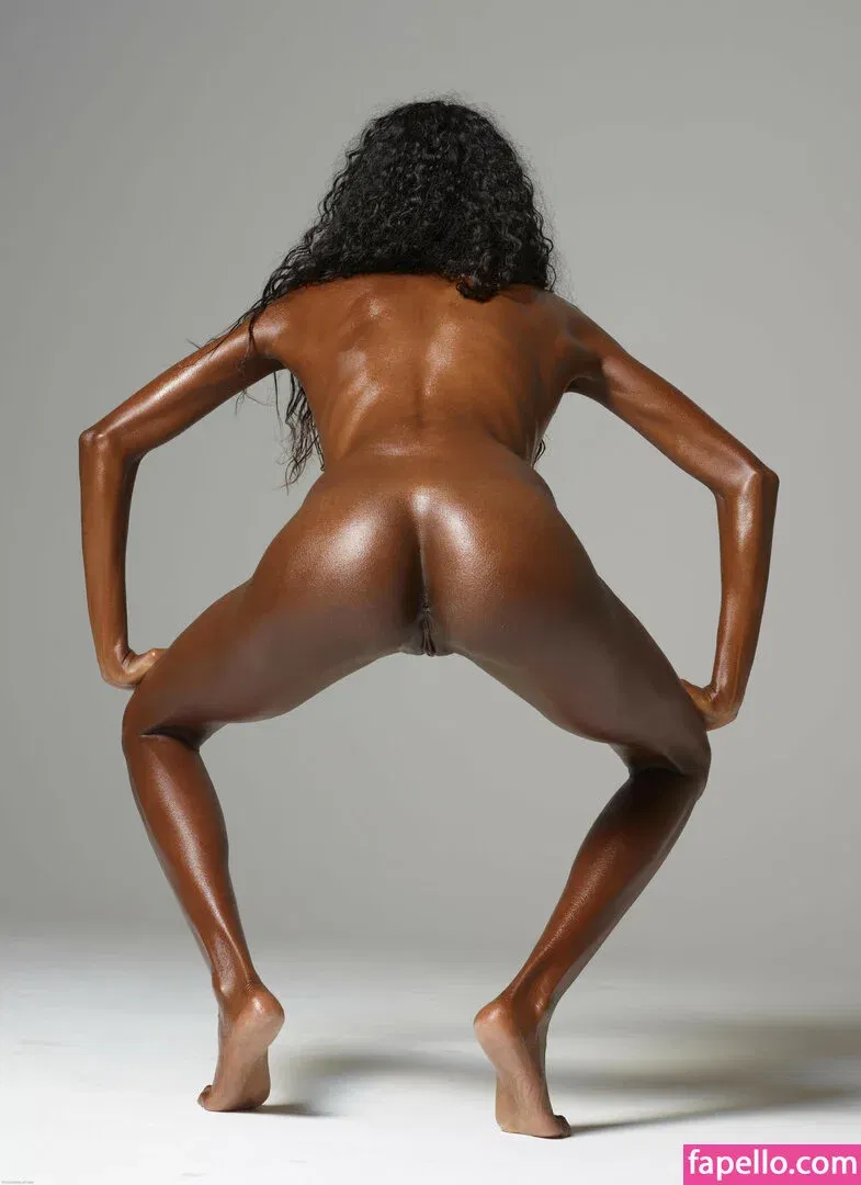 Hegre / hegreworld / theemilybloom Onlyfans Photo Gallery 