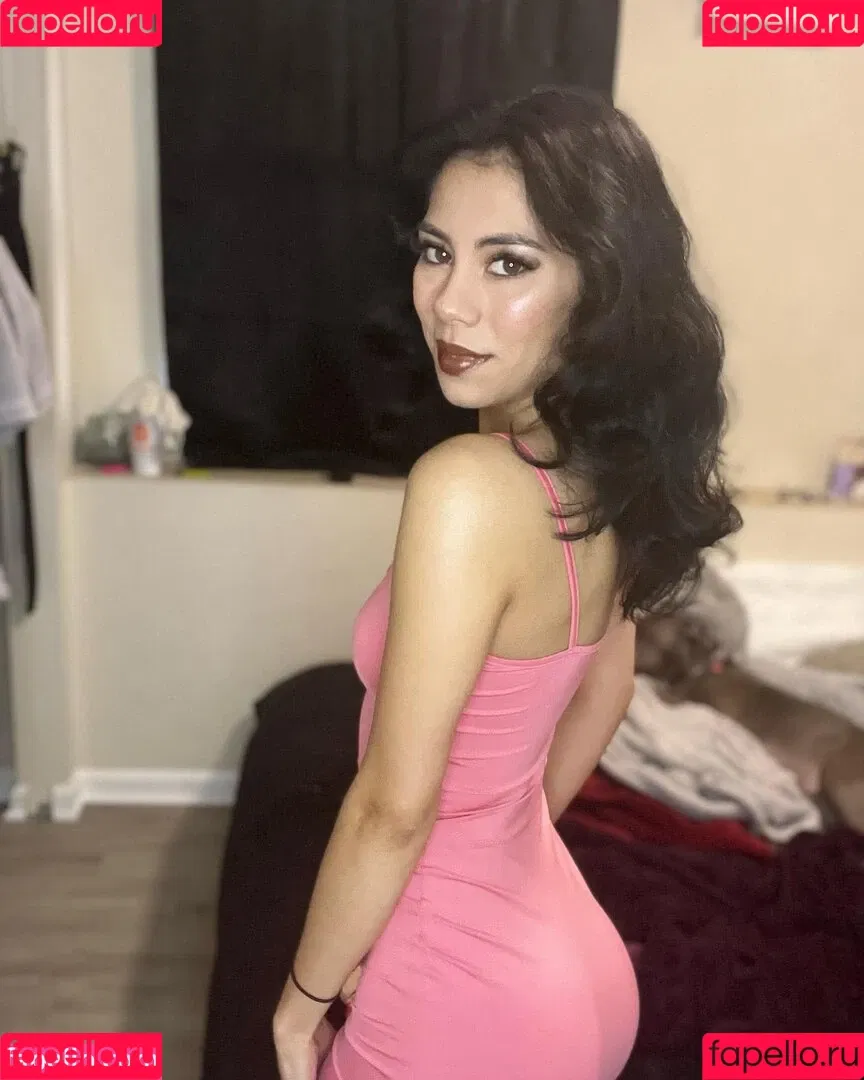 Mila Marie / milamariesutton / milamariexoxo Onlyfans Photo Gallery 