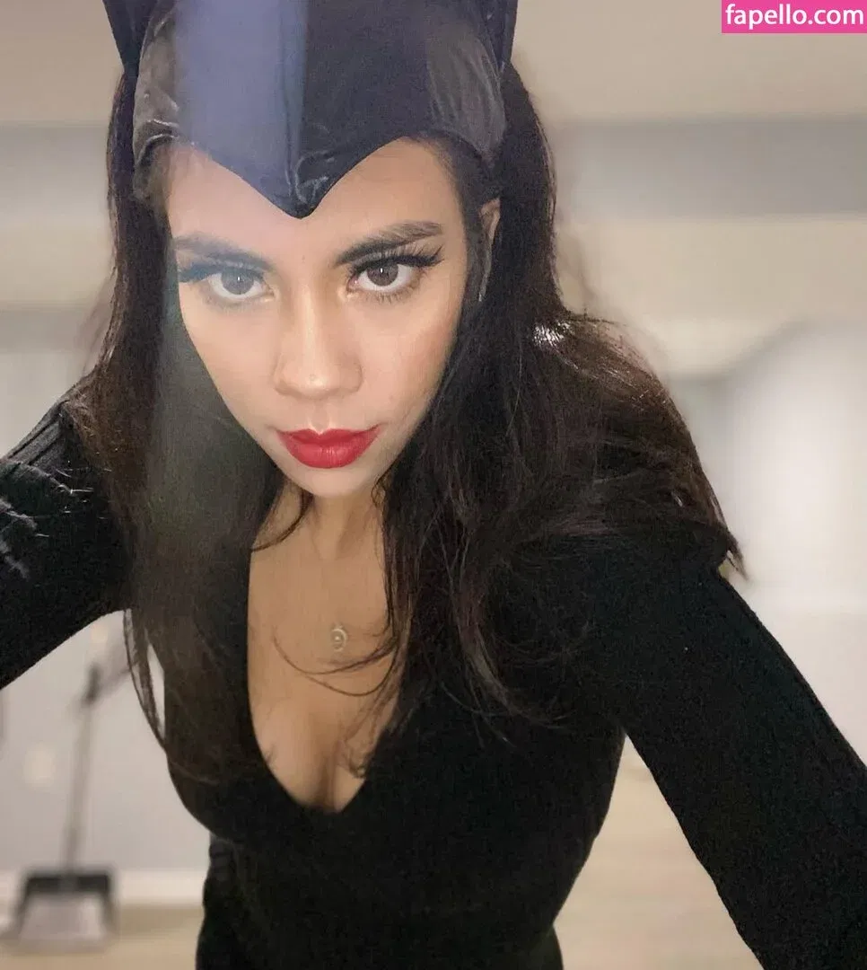 Mila Marie / milamariesutton / milamariexoxo Onlyfans Photo Gallery 