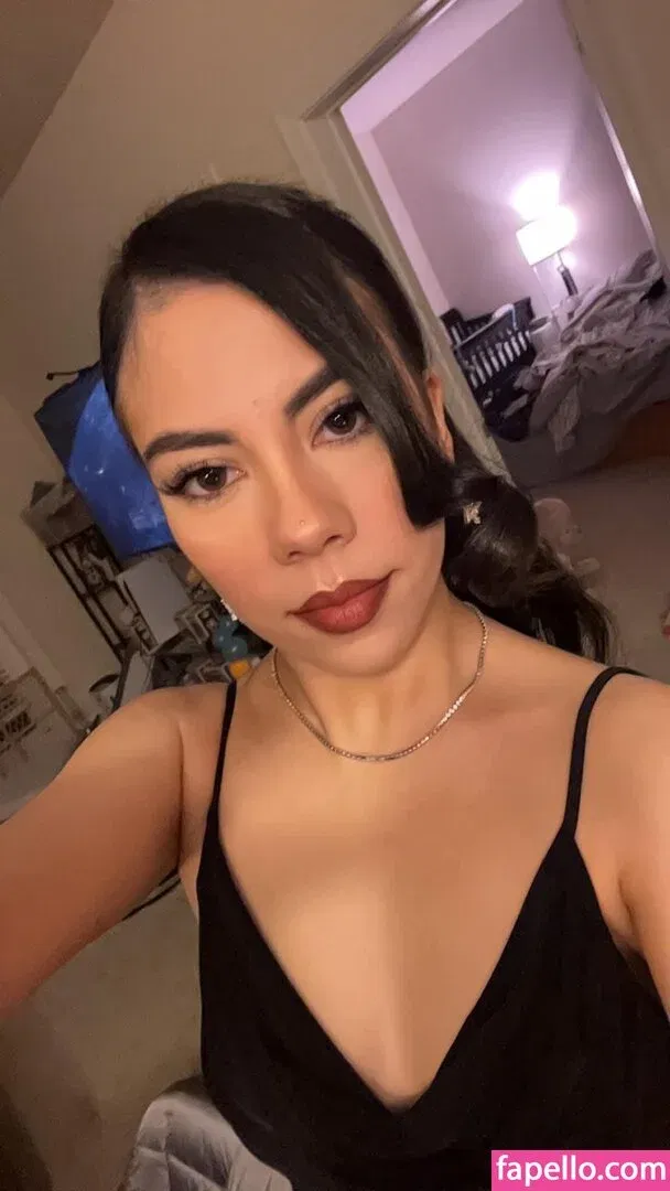 Mila Marie / milamariesutton / milamariexoxo Onlyfans Photo Gallery 