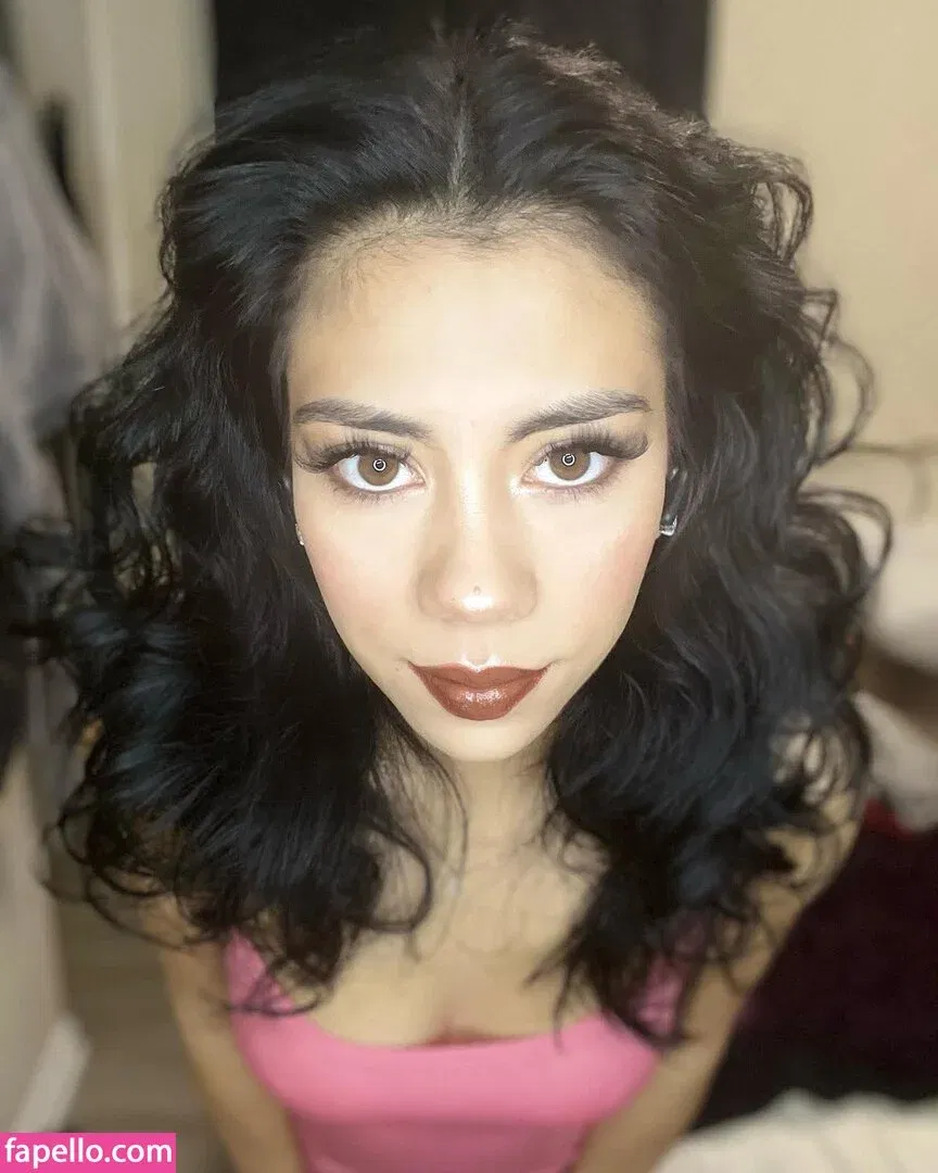 Mila Marie / milamariesutton / milamariexoxo Onlyfans Photo Gallery 