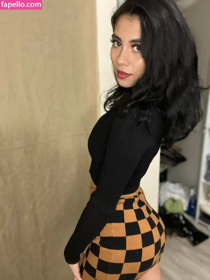 Mila Marie / milamariesutton / milamariexoxo Onlyfans Photo Gallery 