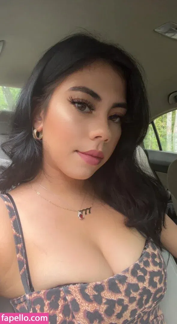 Mila Marie / milamariesutton / milamariexoxo Onlyfans Photo Gallery 