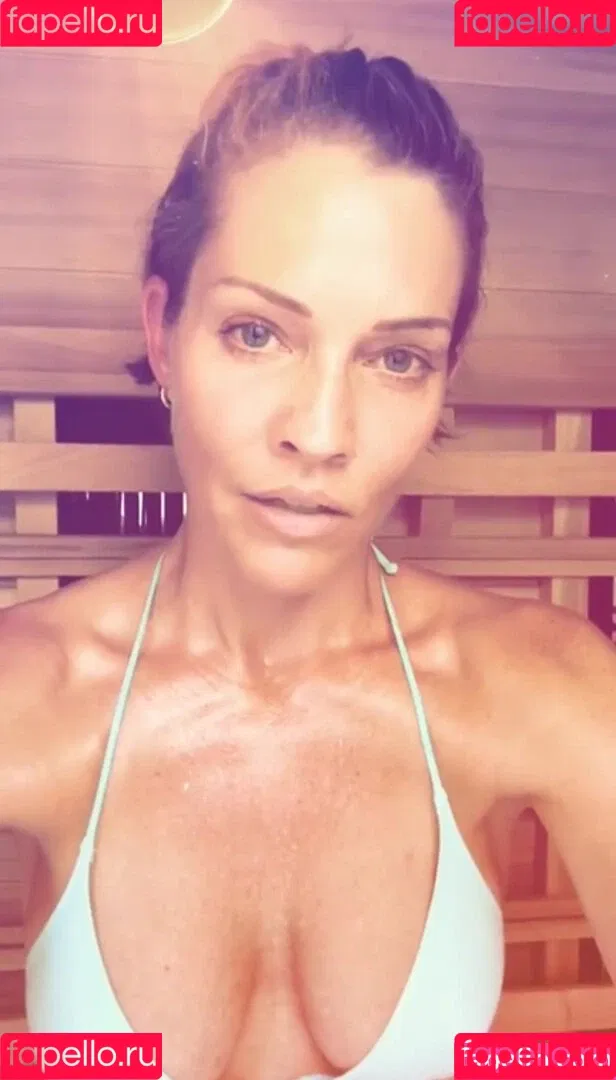 Cylon / Tricia Helfer / officialtriciahelfer Onlyfans Photo Gallery 