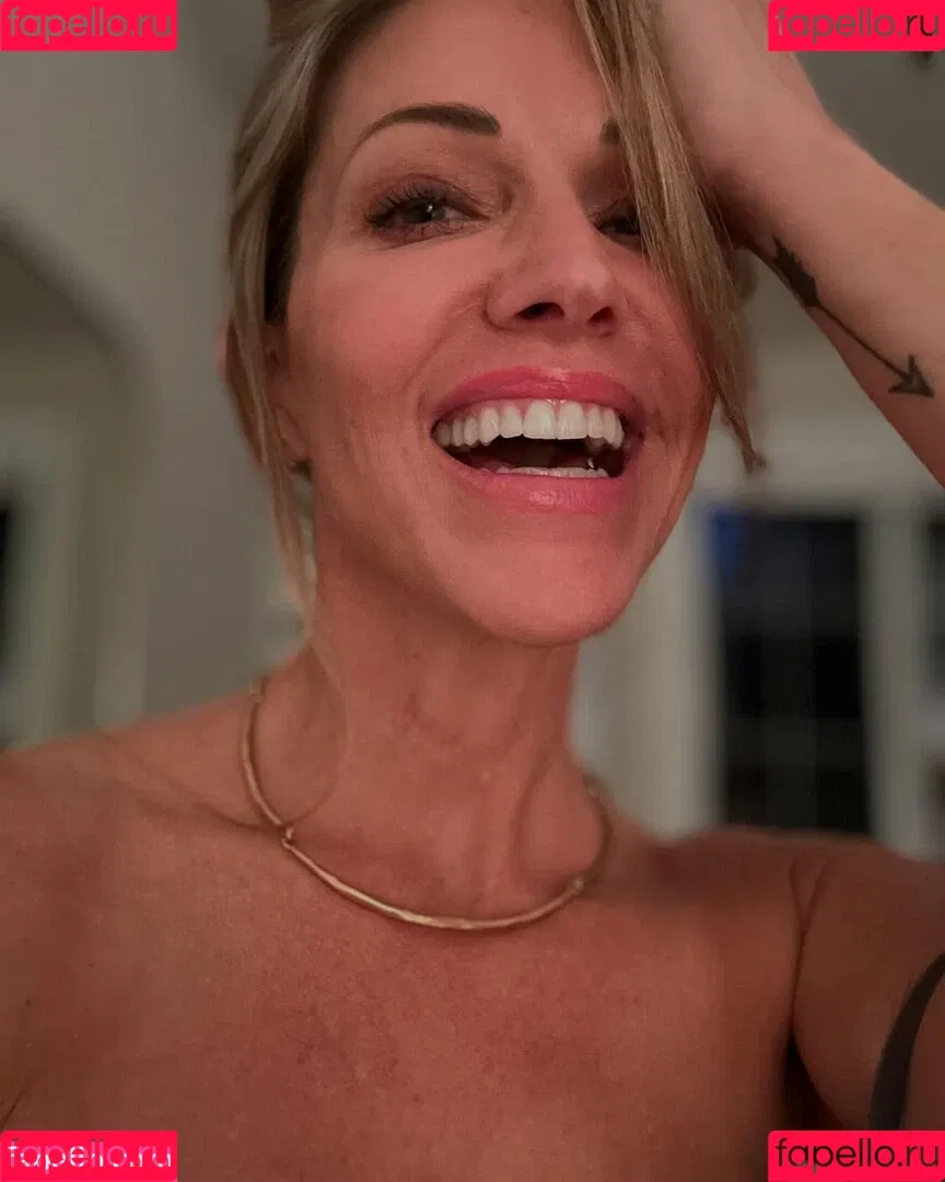 Cylon / Tricia Helfer / officialtriciahelfer Onlyfans Photo Gallery 