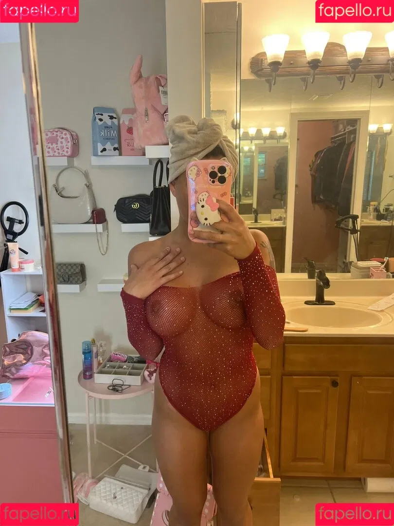 avastarxo Onlyfans Photo Gallery 