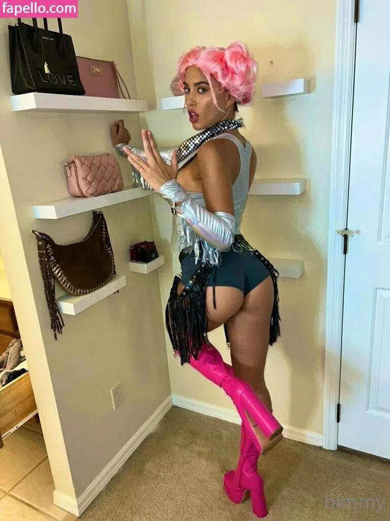 avastarxo Onlyfans Photo Gallery 