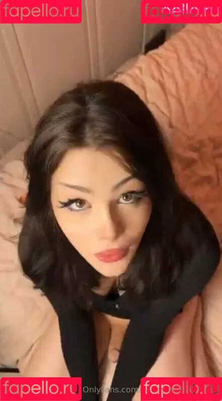 nessa.sin.official / vanessasinsofficial Onlyfans Photo Gallery 