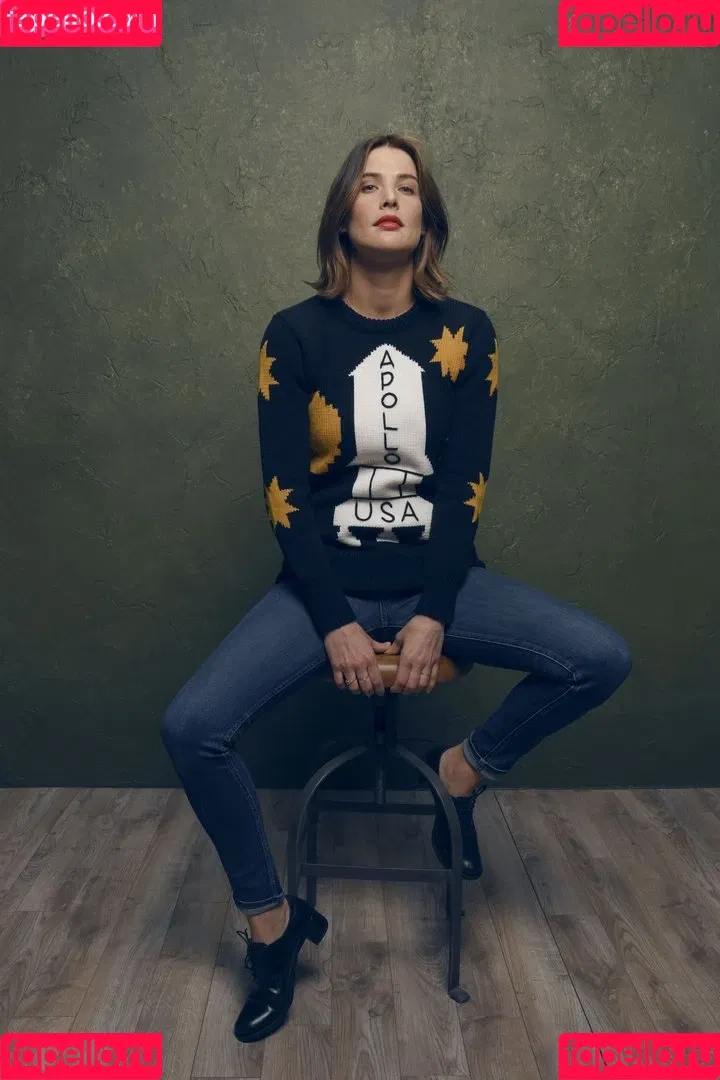 Cobie Smulders / CobieSmulders Onlyfans Photo Gallery 